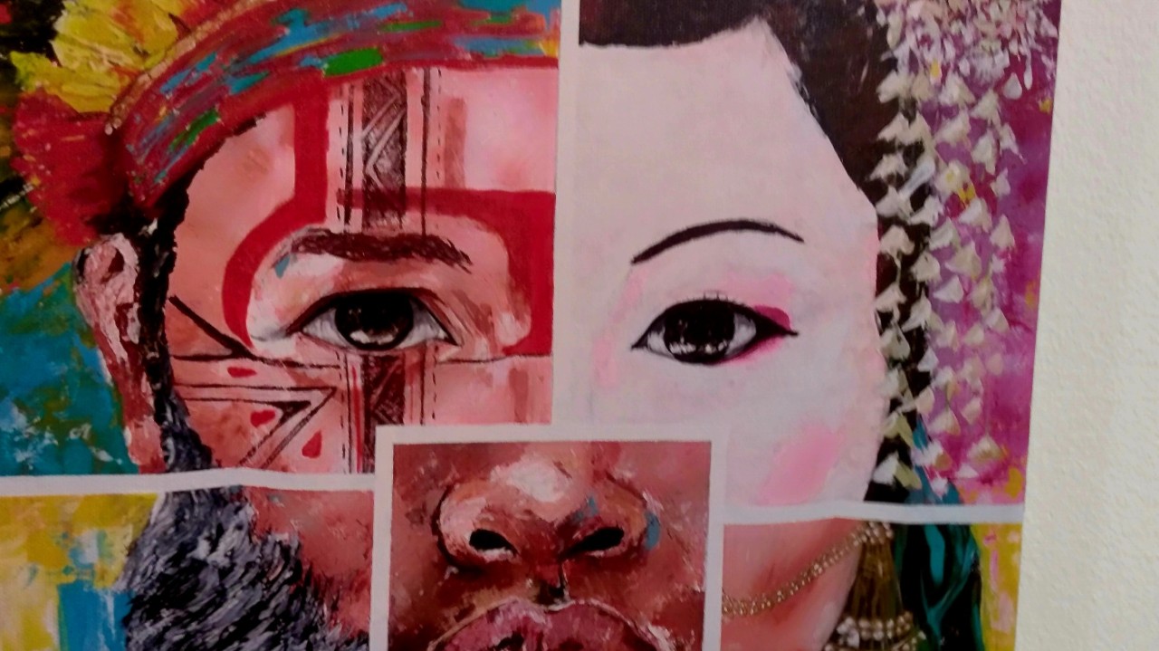 Photo taken by me, of an artwork by Oscar Esteban Martinez